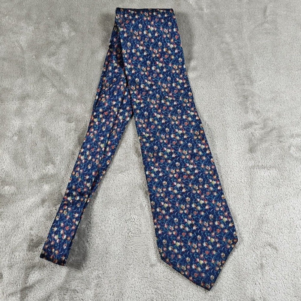 Vintage Christian Dior Monsieur Tie Men 54.5 x3.75 Blue Floral Flowers Old Money